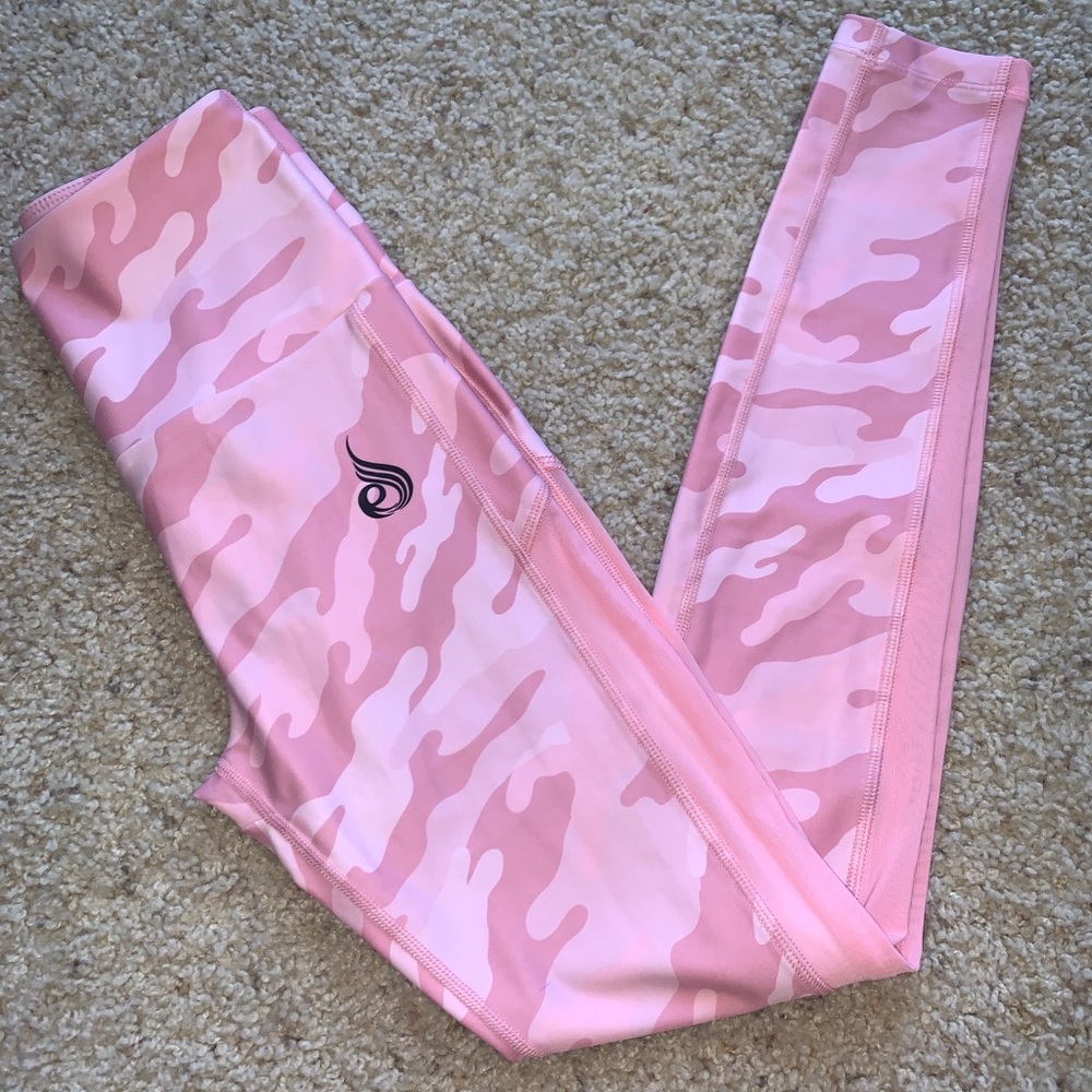 Ryderwear camo scrunch bum camo pink leggings